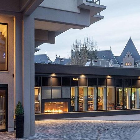Doubletree By Hilton Hotel & Suites Виктория Екстериор снимка